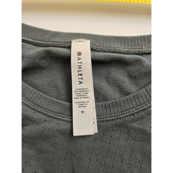 Athleta Sage Green Round Neck Perforated Stretch Long Sleeve Active Top Medium - Picture 8 of 11